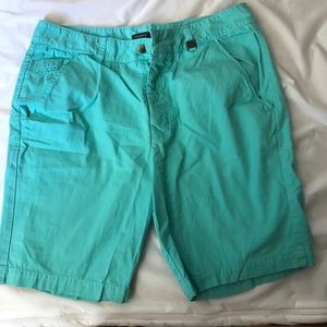 ONDADEMAR Men’s Green Shorts